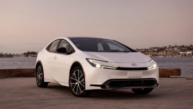 2025 toyota prius limited 4