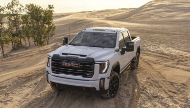 2024 gmc sierra hd at4 press photos exterior 005 front three quarters 2103809891