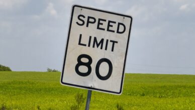 80 mph speed limit sign
